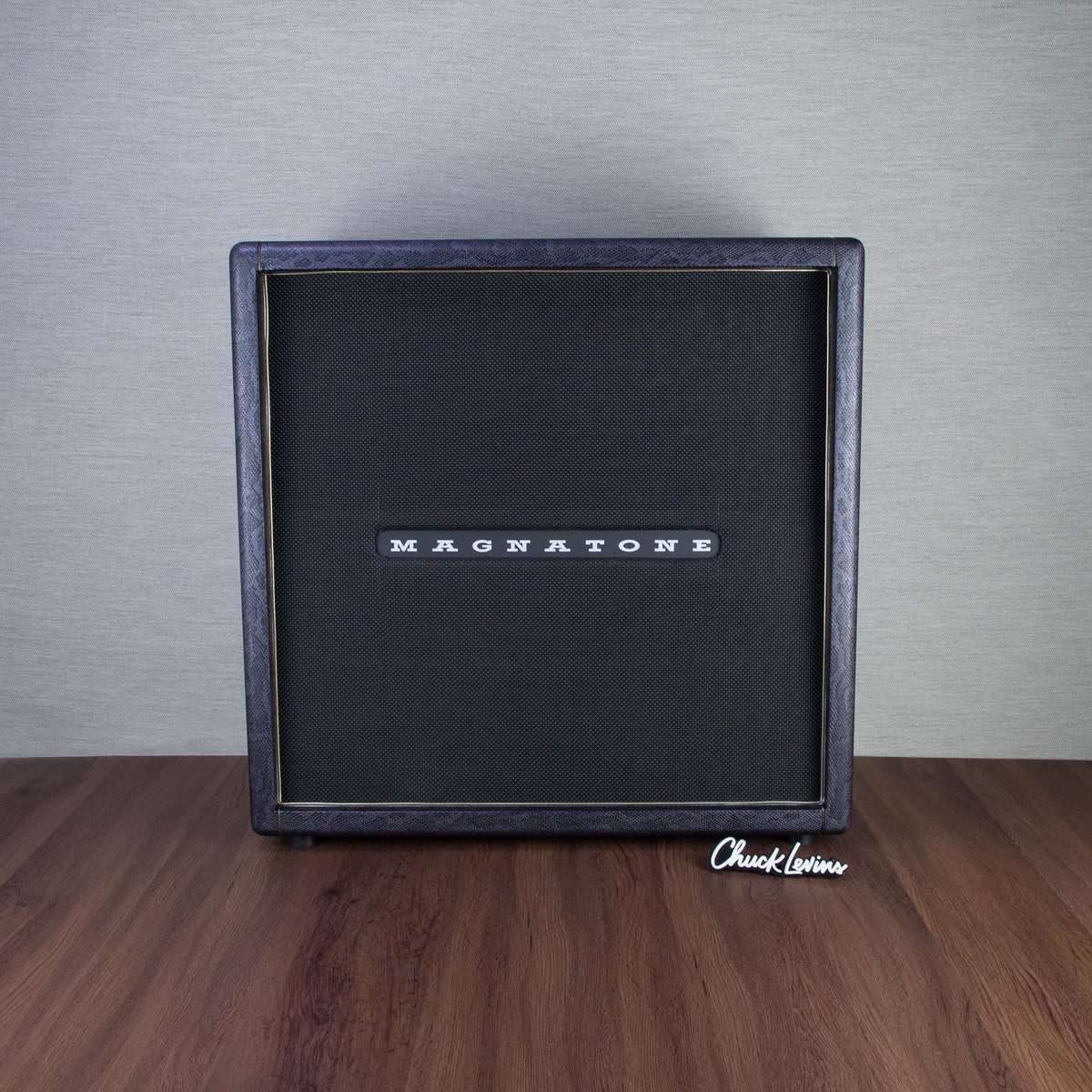 Magnatone Slash SL412 4x12-Inch Guitar Amplifier Cabinet