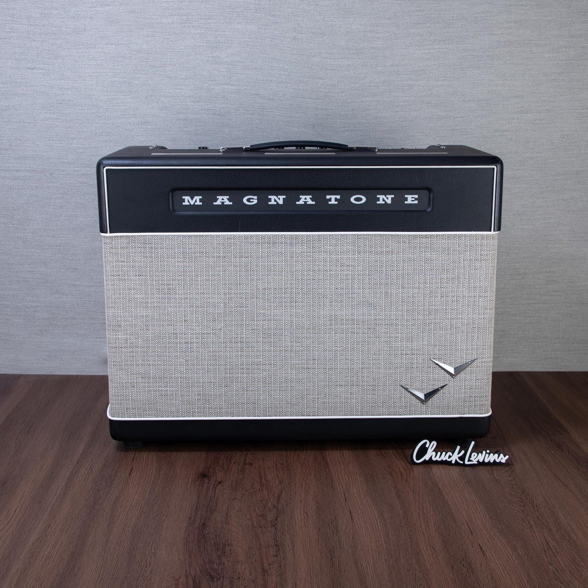 Magnatone Super Fifty-Nine M-80 45-Watts 2x12-Inch Tube Combo Guitar Amplifier - Black