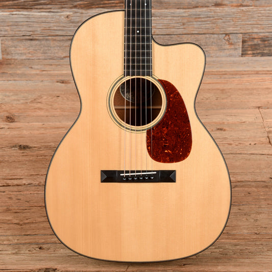 Collings 0001A Cutaway Natural - MUSICTONER