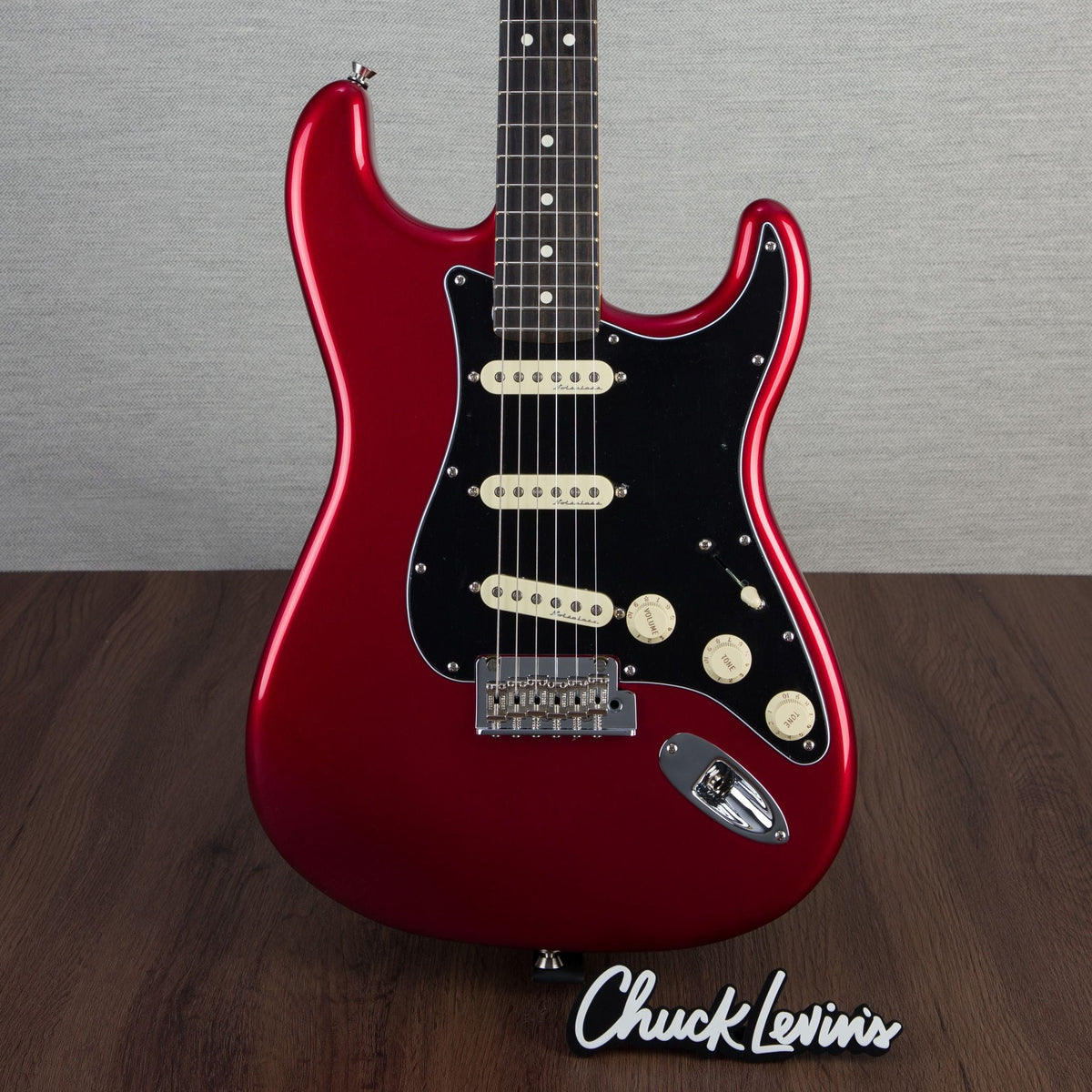 Fender Limited Edition American Professional II Stratocaster, Ebony Fingerboard - Candy Apple Red