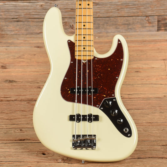 Fender American Professional II Jazz Bass White 2021 - MUSICTONER