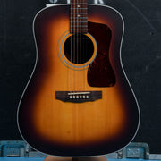 Guild USA D-40 Sunburst 2017 - MUSICTONER