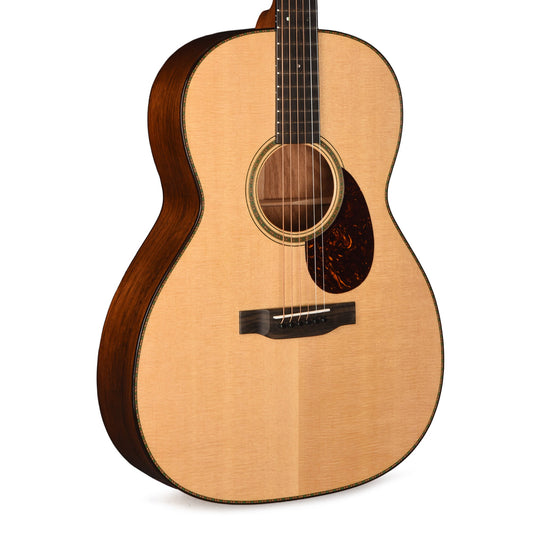Martin Custom Shop M/0000 Grand Auditorium Spruce/Mahogany - MUSICTONER