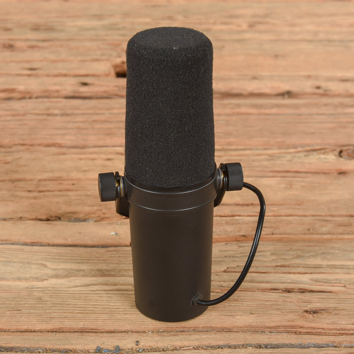 Shure SM7B Cardioid Dynamic Studio Vocal Microphone - MUSICTONER