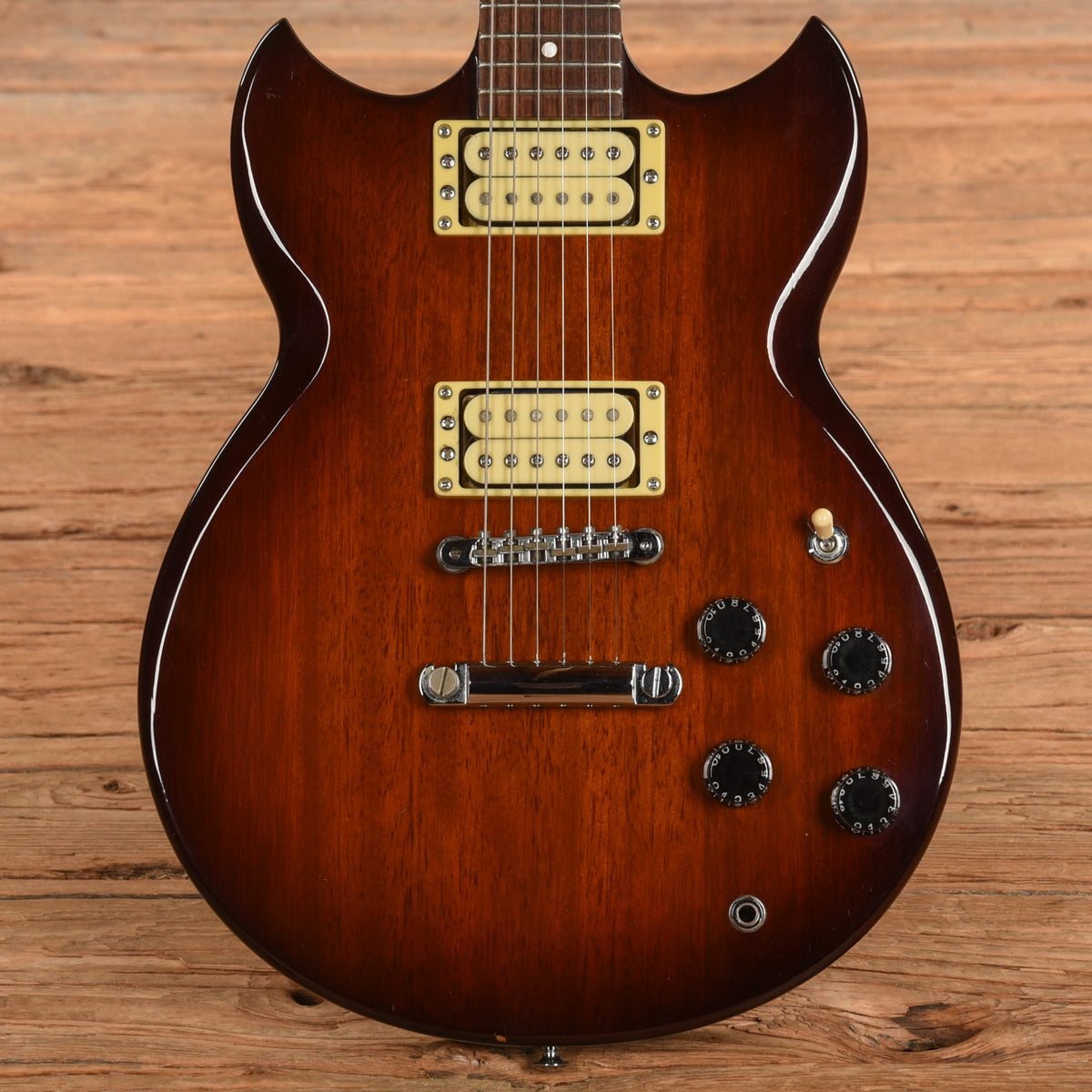 Yamaha SGB200 Sunburst 1985 - MUSICTONER
